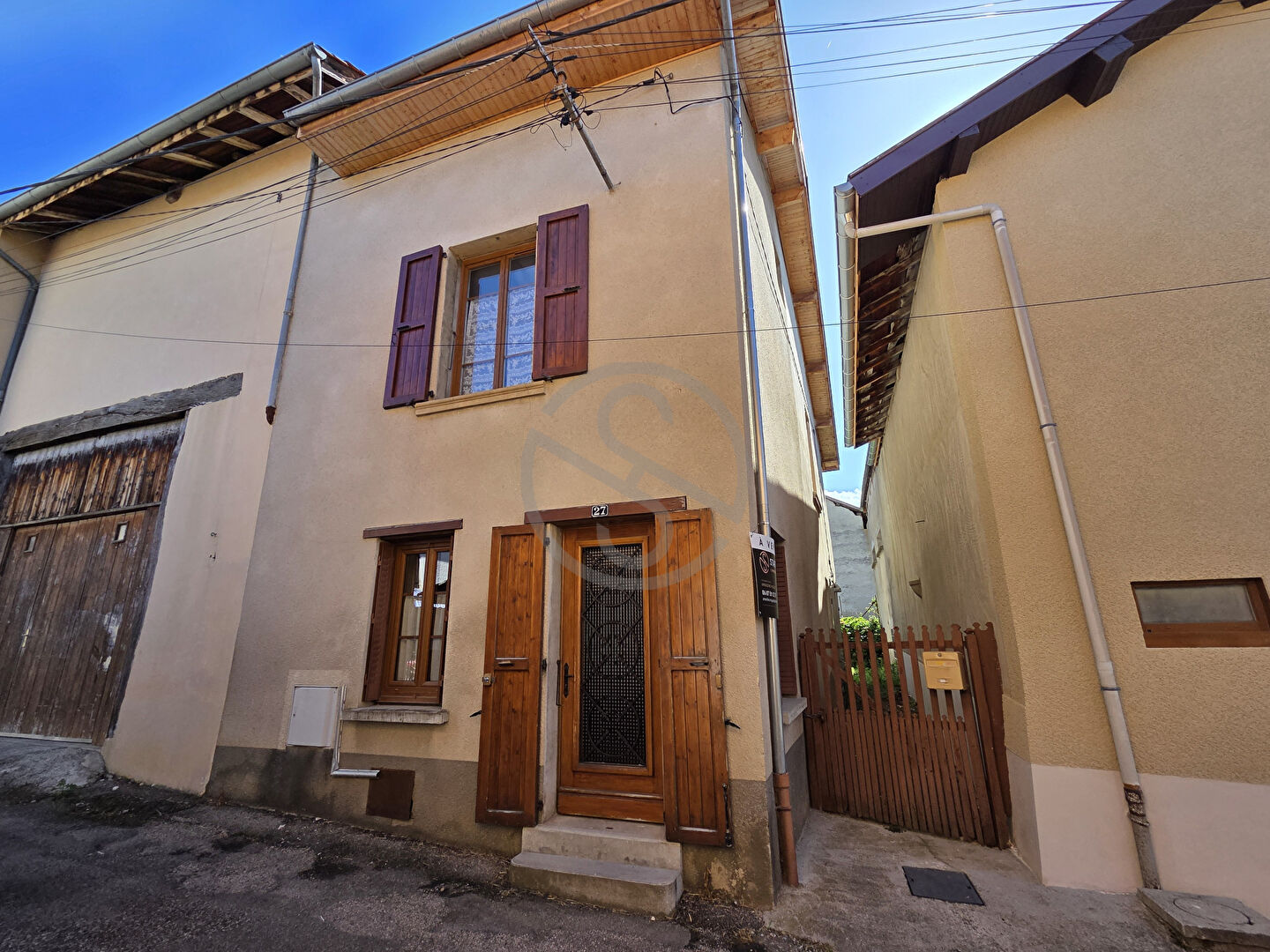 Maison de ville 87 m² hab avec grande dépendance – Fort potentiel