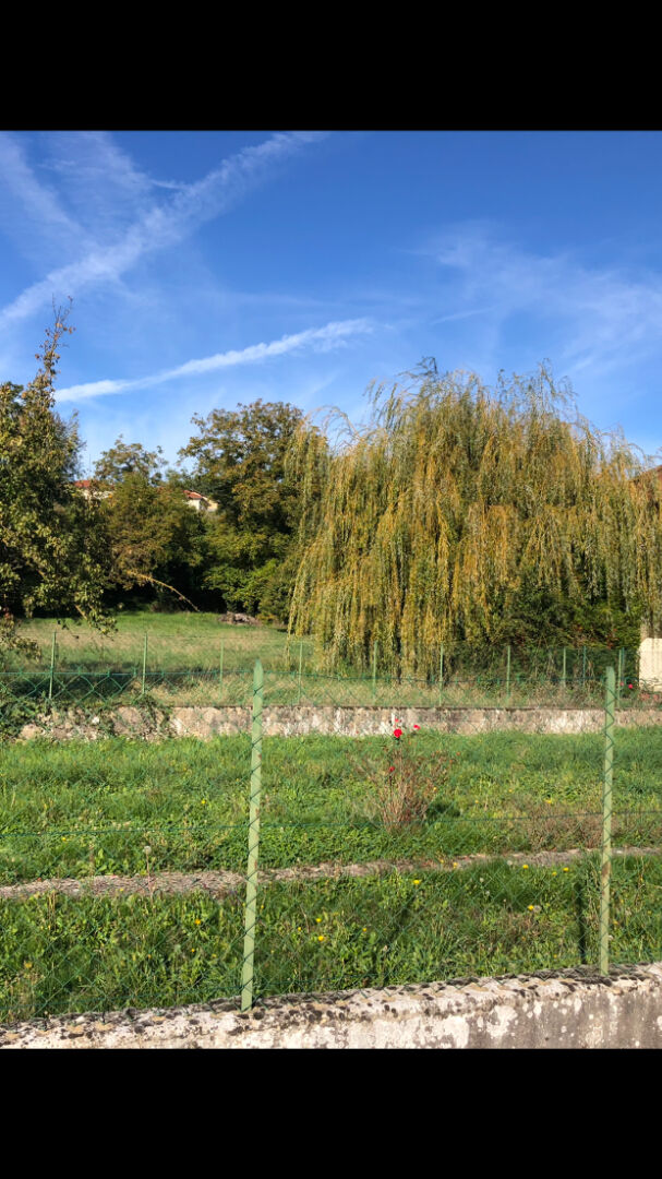 Terrain 500m²  à 38260 Faramans